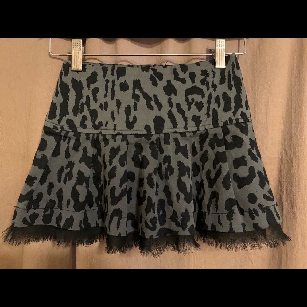 Harajuku Mini girls Leopard print pattern Skirt.